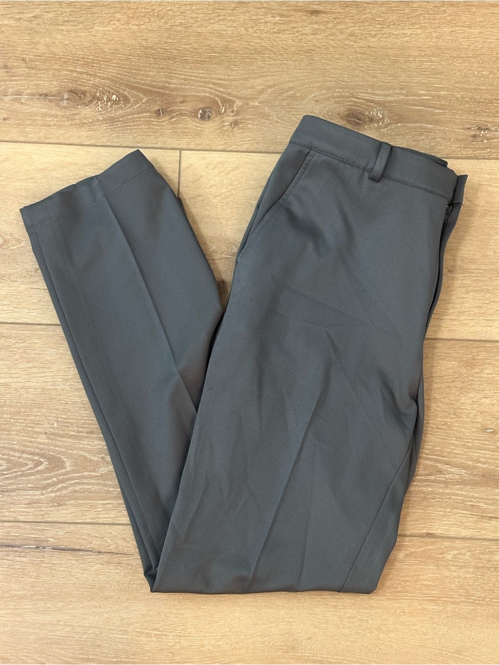 Greg Norman Collection Men's Dress Pants in Charcoal Gray